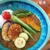 夏だ！カラフル元気な夏野菜カレー